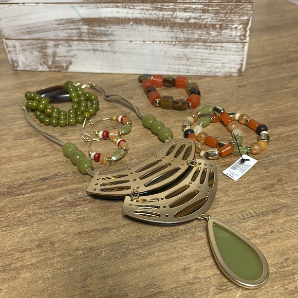 Authentic Chicos great shape 6 six piece bundle lot matching jewelry gold set - Picture 4 of 5